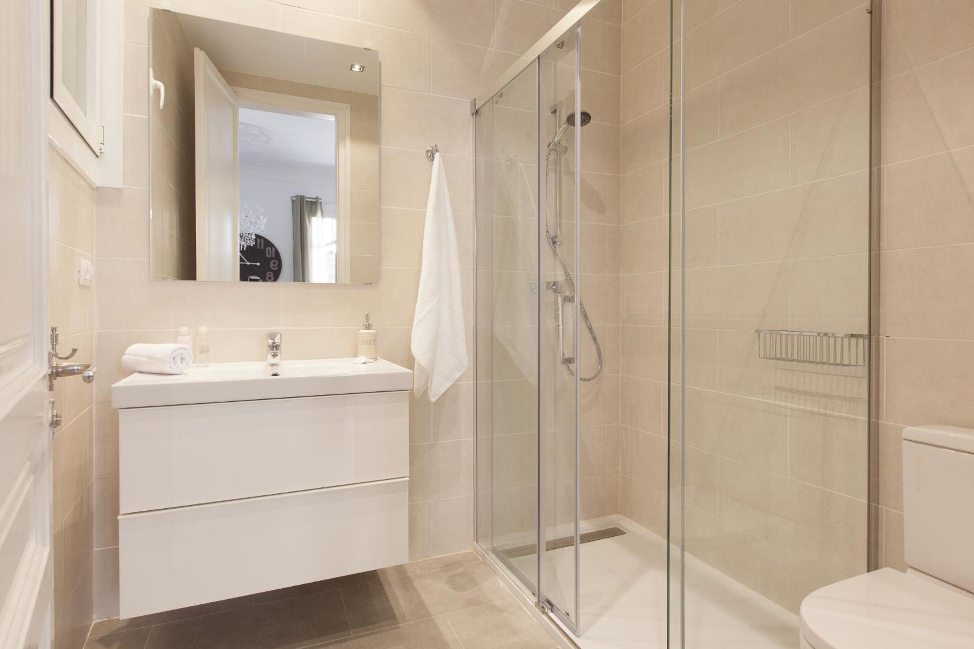 Click&Flat Seneca Suites บาร์เซโลนา ภายนอก รูปภาพ