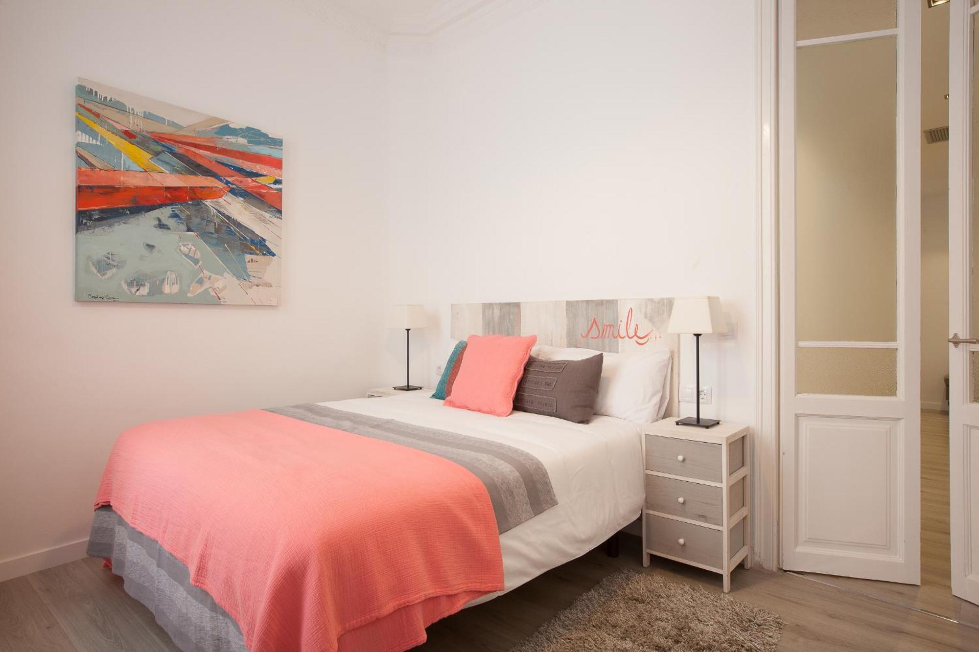 Click&Flat Seneca Suites บาร์เซโลนา ภายนอก รูปภาพ