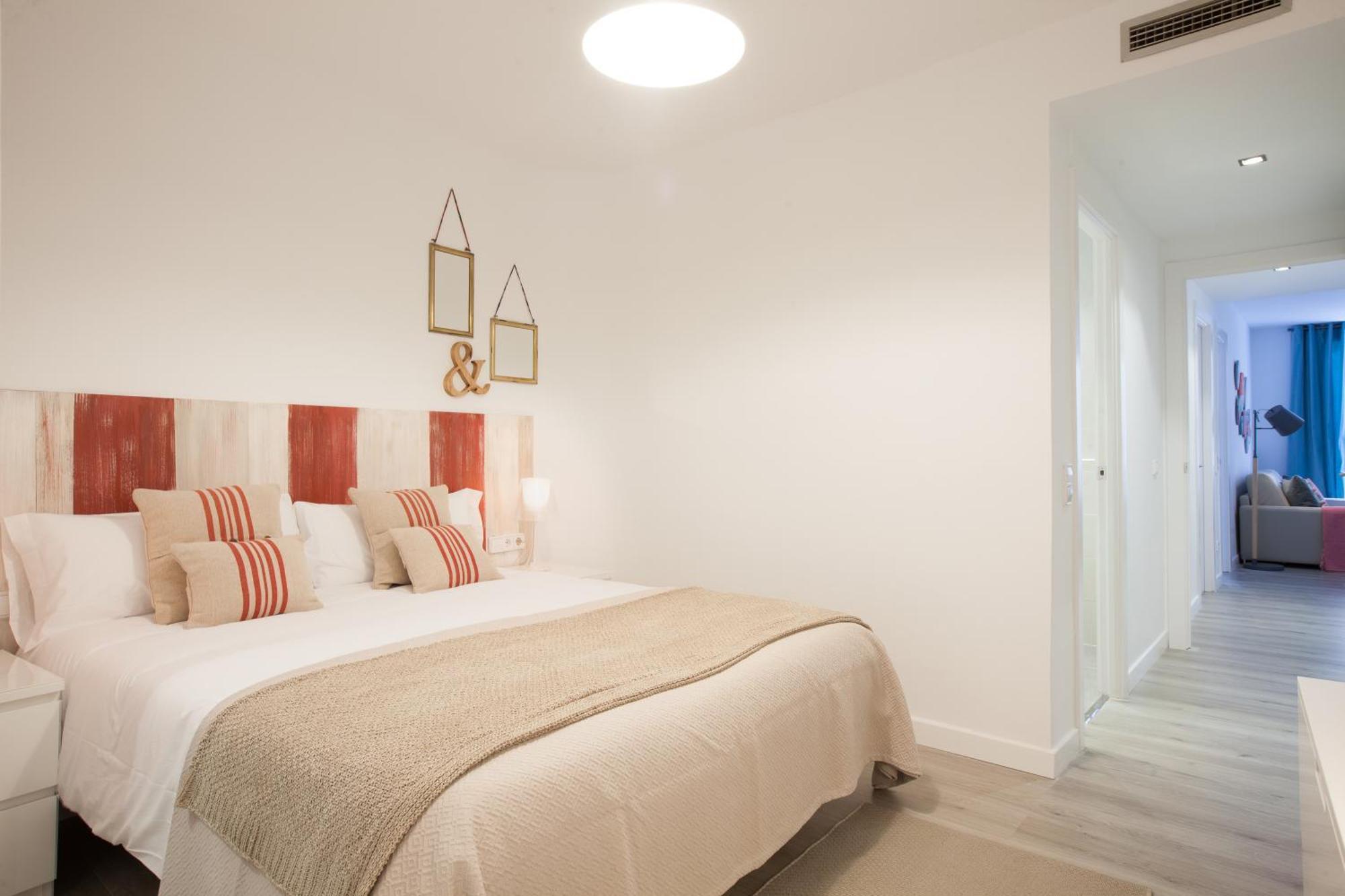 Click&Flat Seneca Suites บาร์เซโลนา ภายนอก รูปภาพ